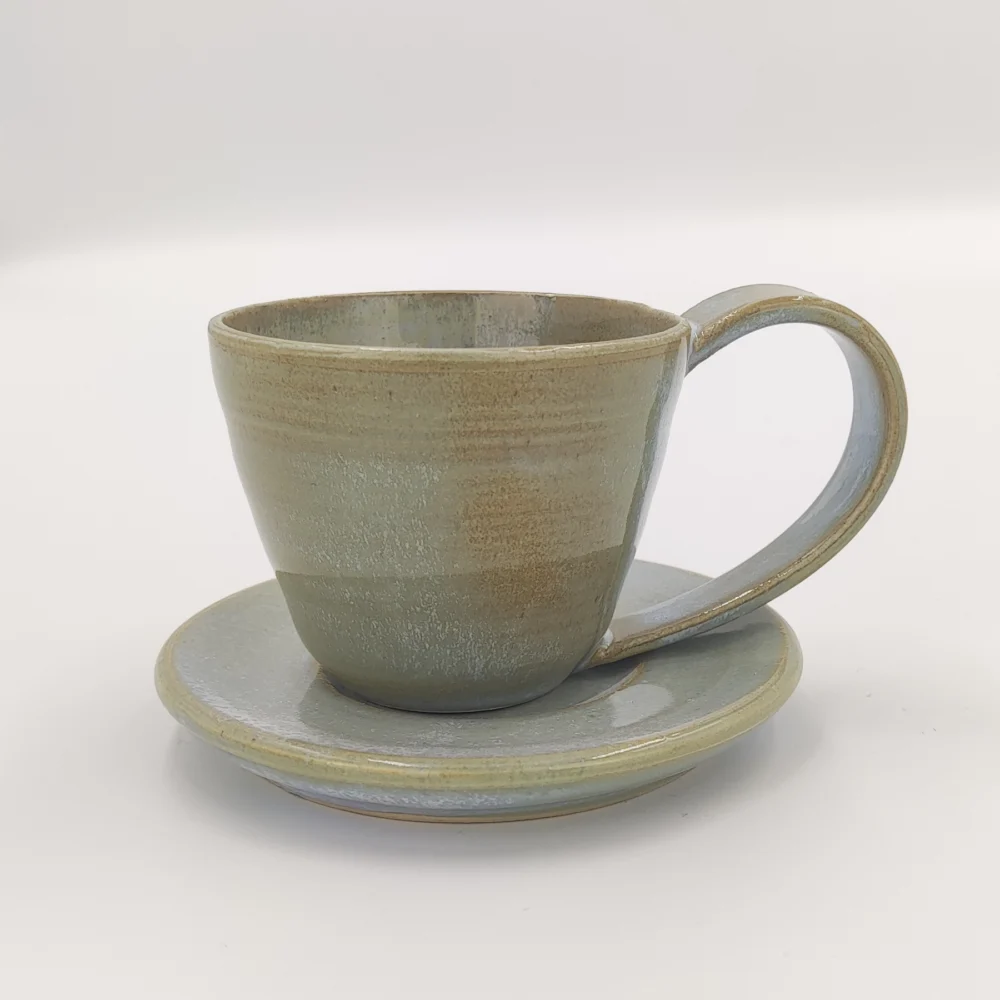 Filiżanka ze spodkiem