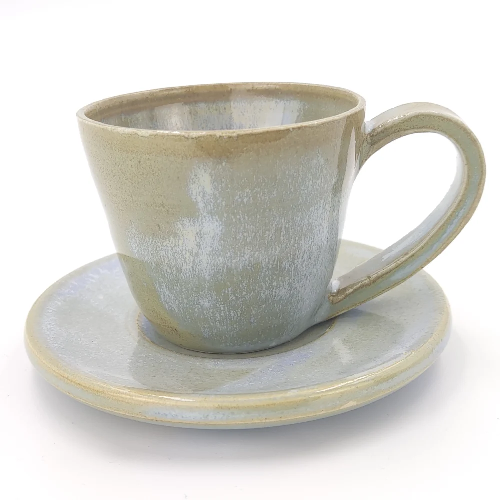 Filiżanka ze spodkiem